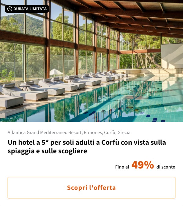 Un hotel a 5* per soli adulti a Corfù con vista sulla spiaggia e sulle scogliere