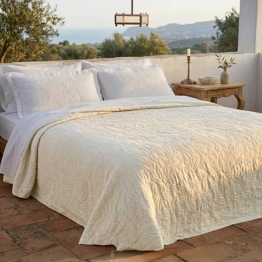 Image of Copriletto in Cotone in tinta unita <br>StoneWashed jacquard floreale - <b>Triptree