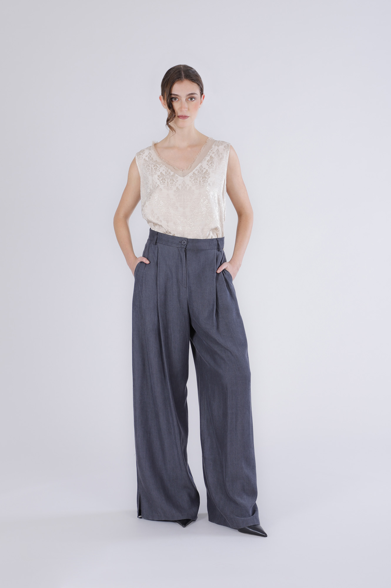 Image of pantaloni wide in tencel denim lavagna