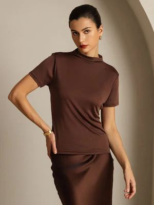 Image of T-Shirt Da Donna In Pura Seta A Maniche Corte Con Collo Mock