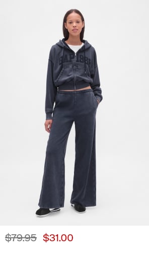 Display images to show real-time content