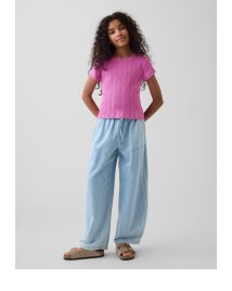 Display images to show real-time content