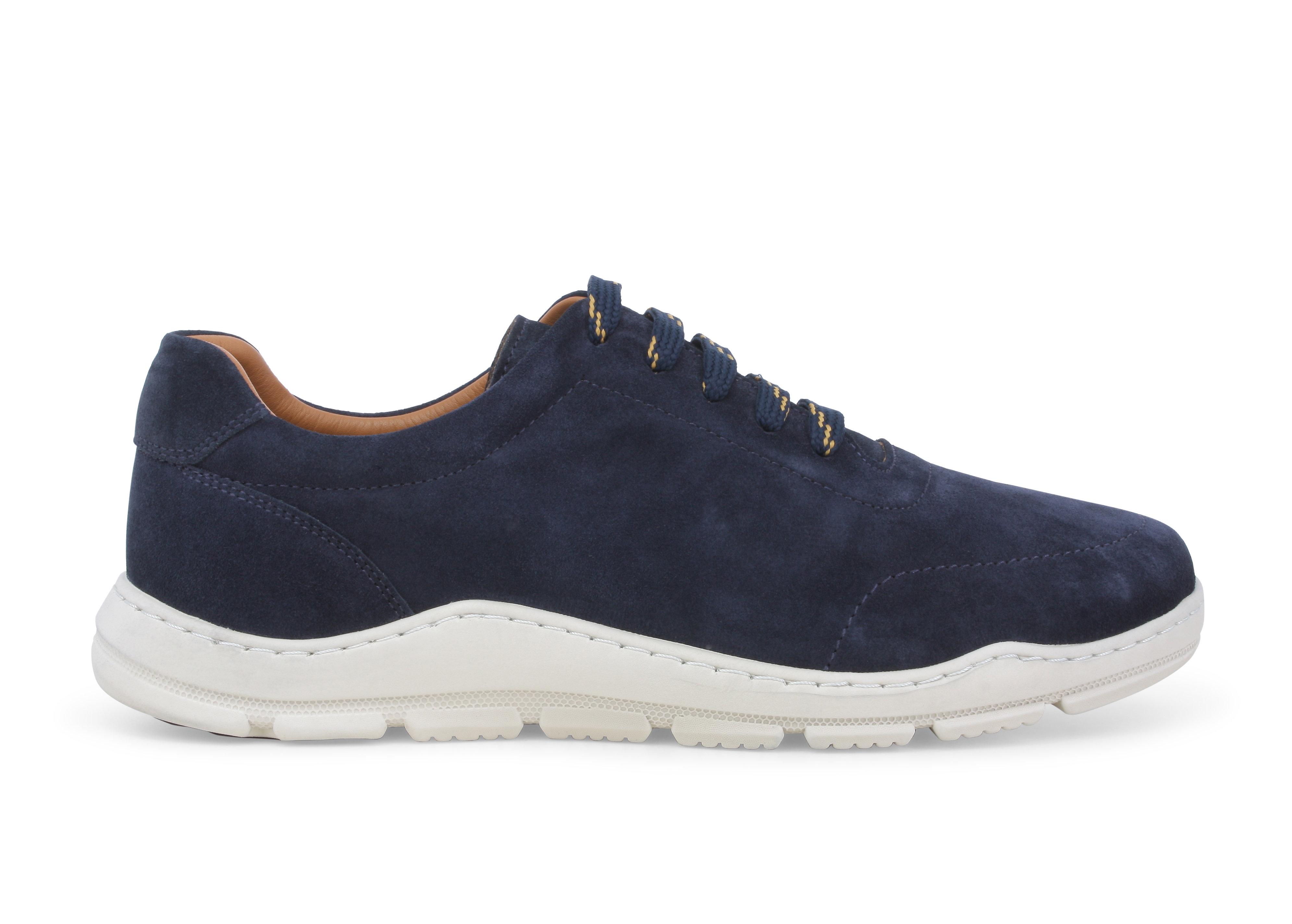Sneaker in camoscio blu navy con lacci a contrasto u56051q