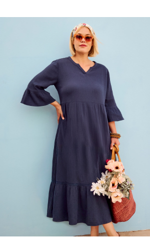 Abito midi dal taglio svasato in mussola con scollo a tunica e maniche a 3/4