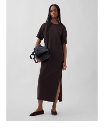 Display images to show real-time content