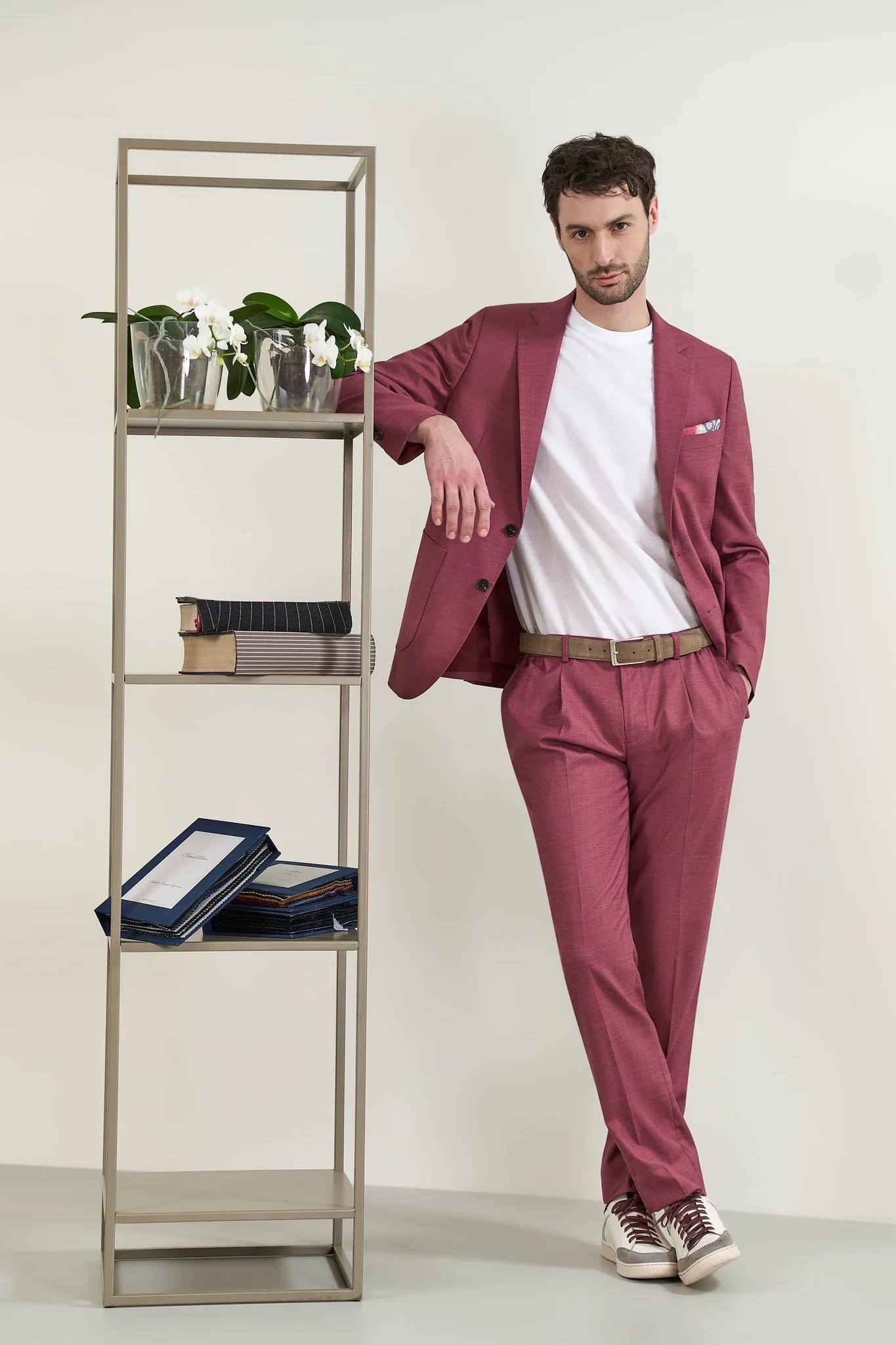 Image of Abito rosso ciliegia effetto grisaglia custom fit