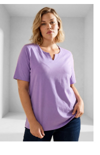 T-shirt dal taglio svasato con scollo a tunica e mezze maniche