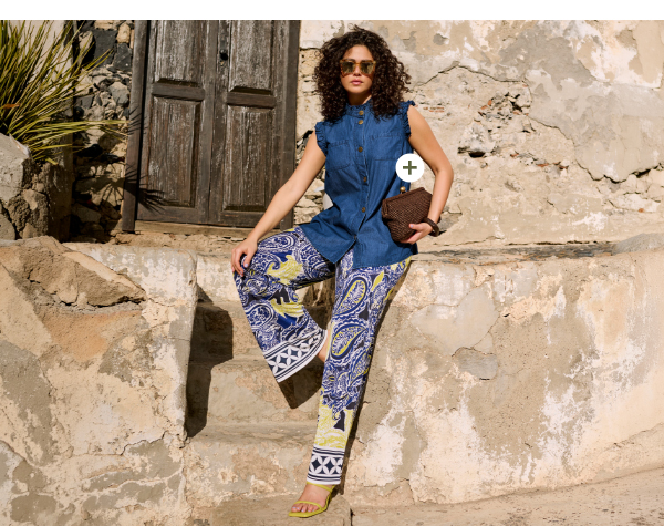 Top blusa in cotone biologico con ruche, colletto alto, senza maniche