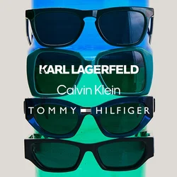 Quattro paia di occhiali da sole neri impilati verticalmente su uno sfondo rettangolare con sfumatura blu e verde.