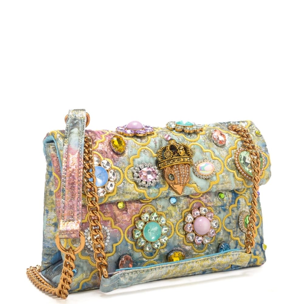 https://kimaccessori.it/borsa-a-spalla-da-donna-kensington-in-tessuto-jacquard-con-pietre-cristalli-all-over-multicolor-kurt-geiger-5378699689-other