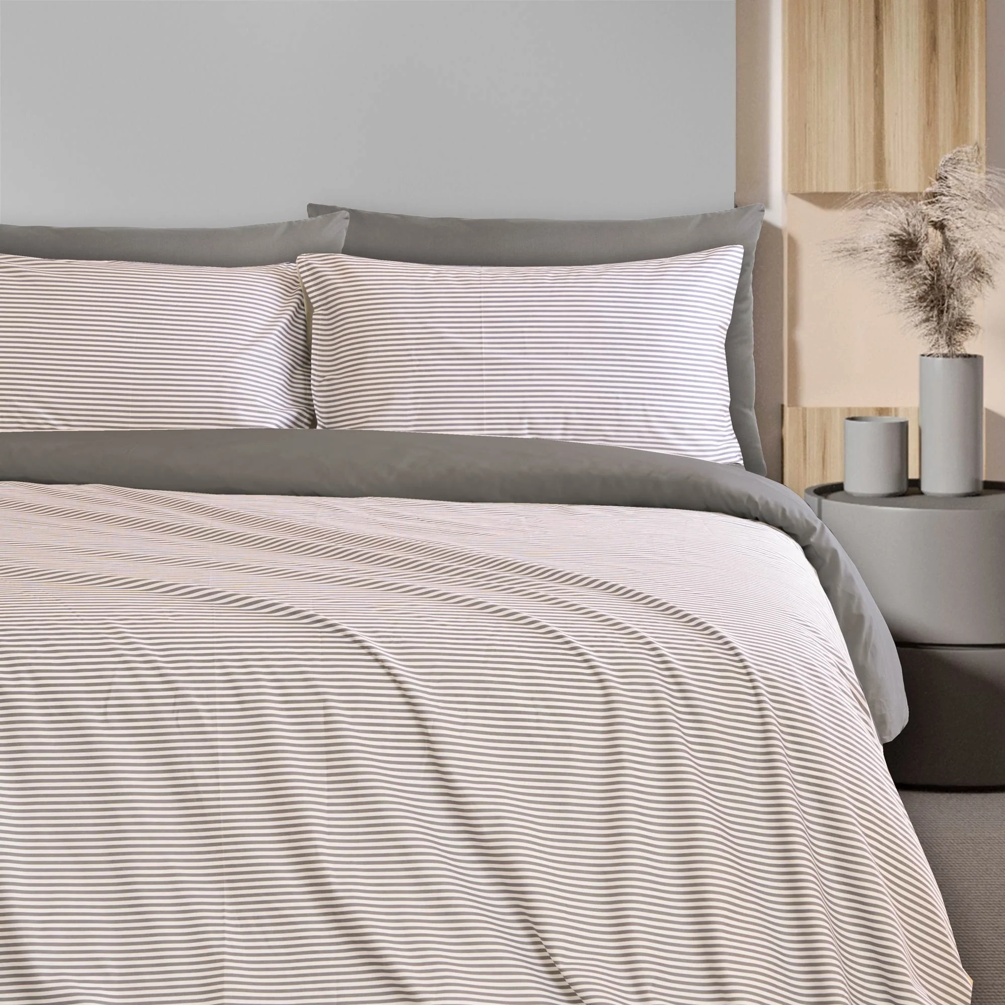 Image of Parure Copripiumino in Puro Cotone <br>Double Face - <b>Tortona Season