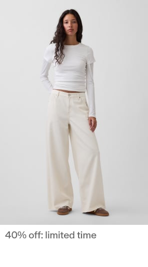 Display images to show real-time content