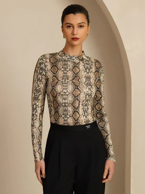 Image of Pure Seta Donna Stampa Animale Selvatico Maniche Lunghe Top Collo Alto