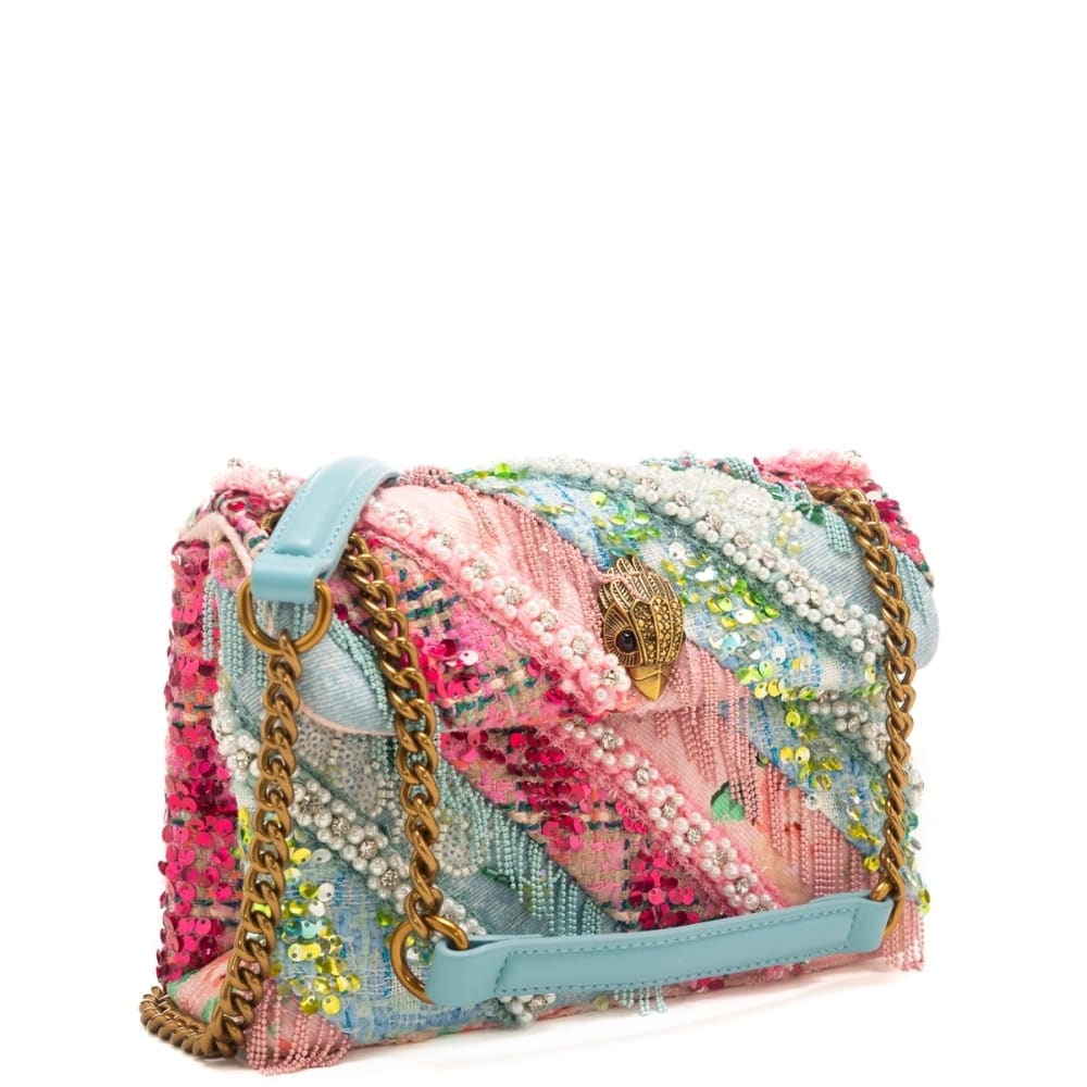 https://kimaccessori.it/borsa-a-spalla-da-donna-kensington-con-frange-pietre-paillettes-all-over-celeste-kurt-geiger-5384086609-blue