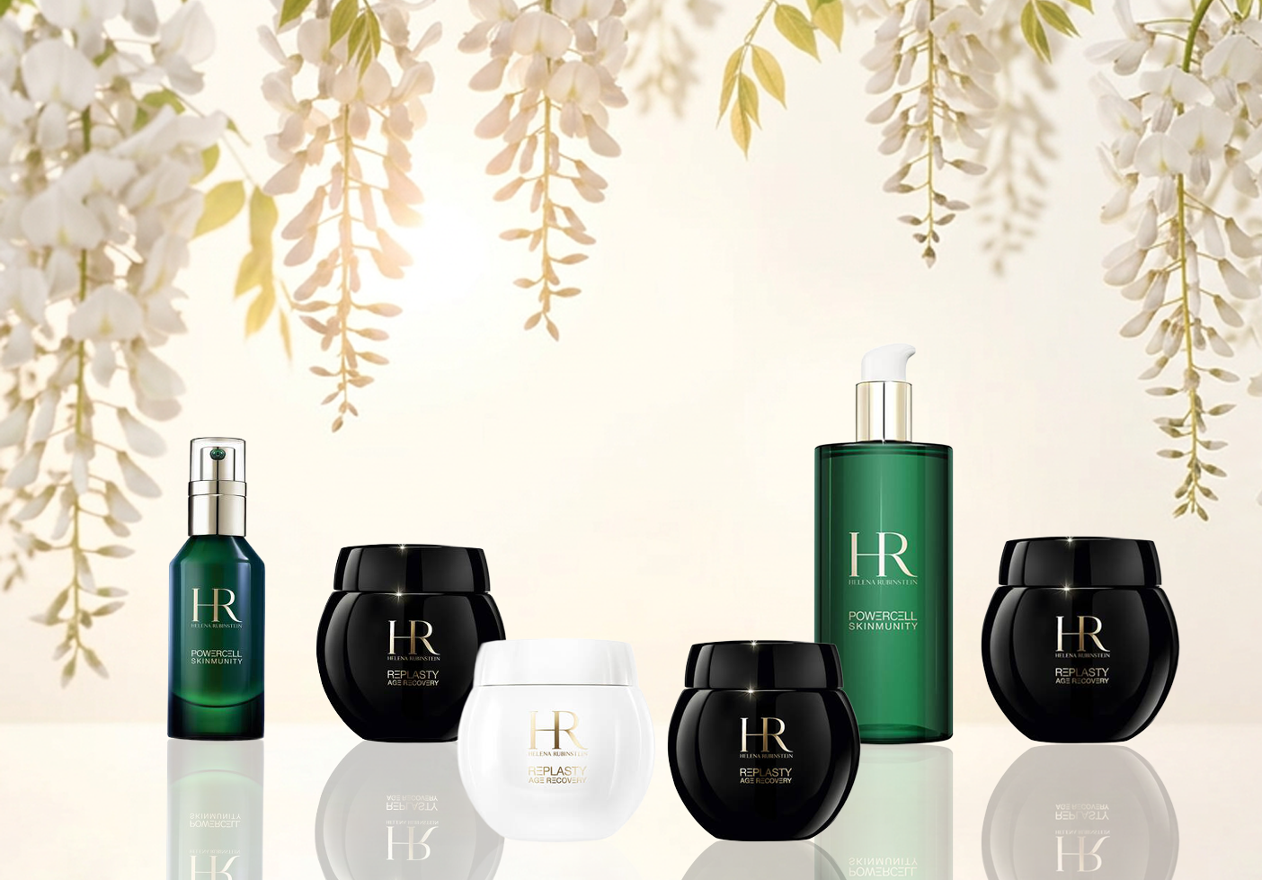 Scopri il set Re-Plasty Age Recovery di Helena Rubinstein. Una routine esclusiva con le nostre iconiche creme in un'elegante pochette nera per una riparazione intensa.