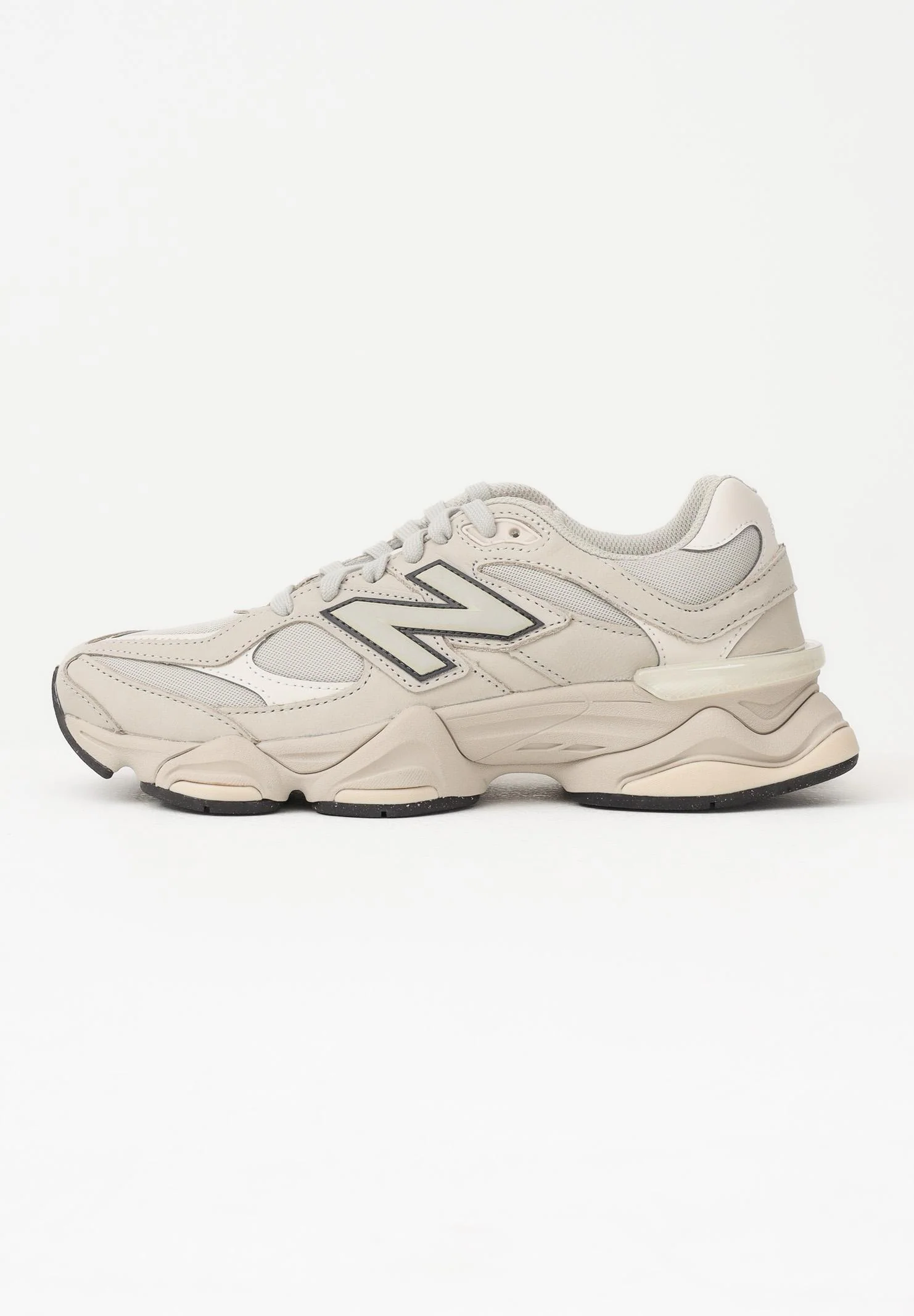 Image of NEW BALANCE Sneakers 9060 beige da uomo