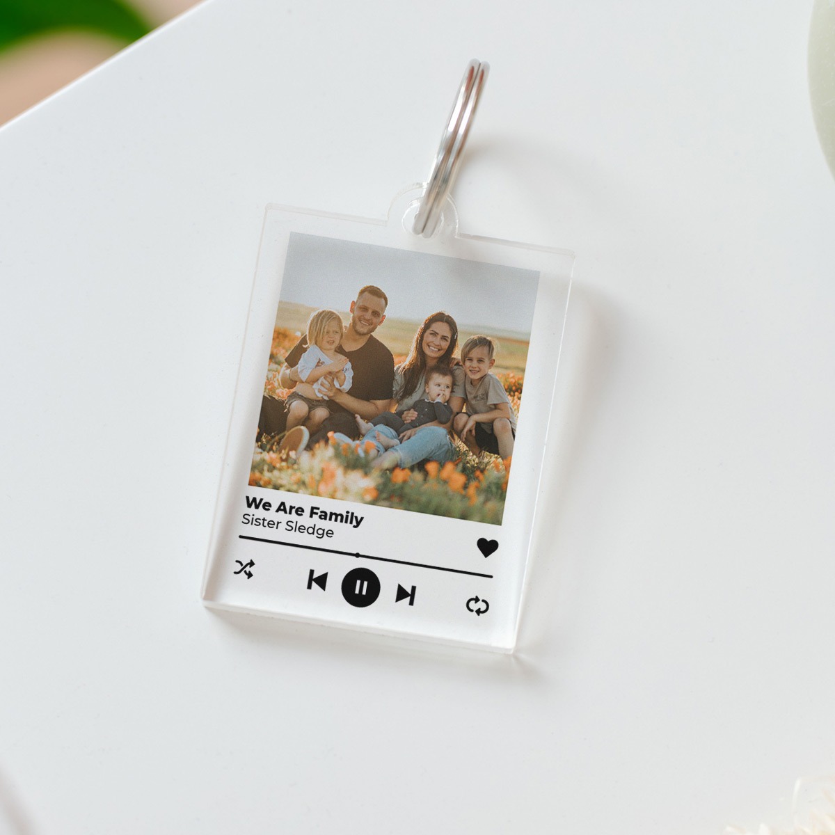 Image of Portachiavi Personalizzato in Acrilico con Foto e Canzone