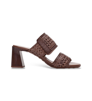 sandali-color-orchidea-marrone