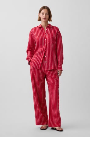 Display images to show real-time content