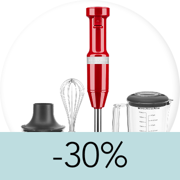 Hand blender with accessories