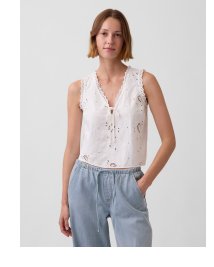 Display images to show real-time content