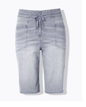 Bermuda modello Mary con taglio della gamba ampio e cintura elastica