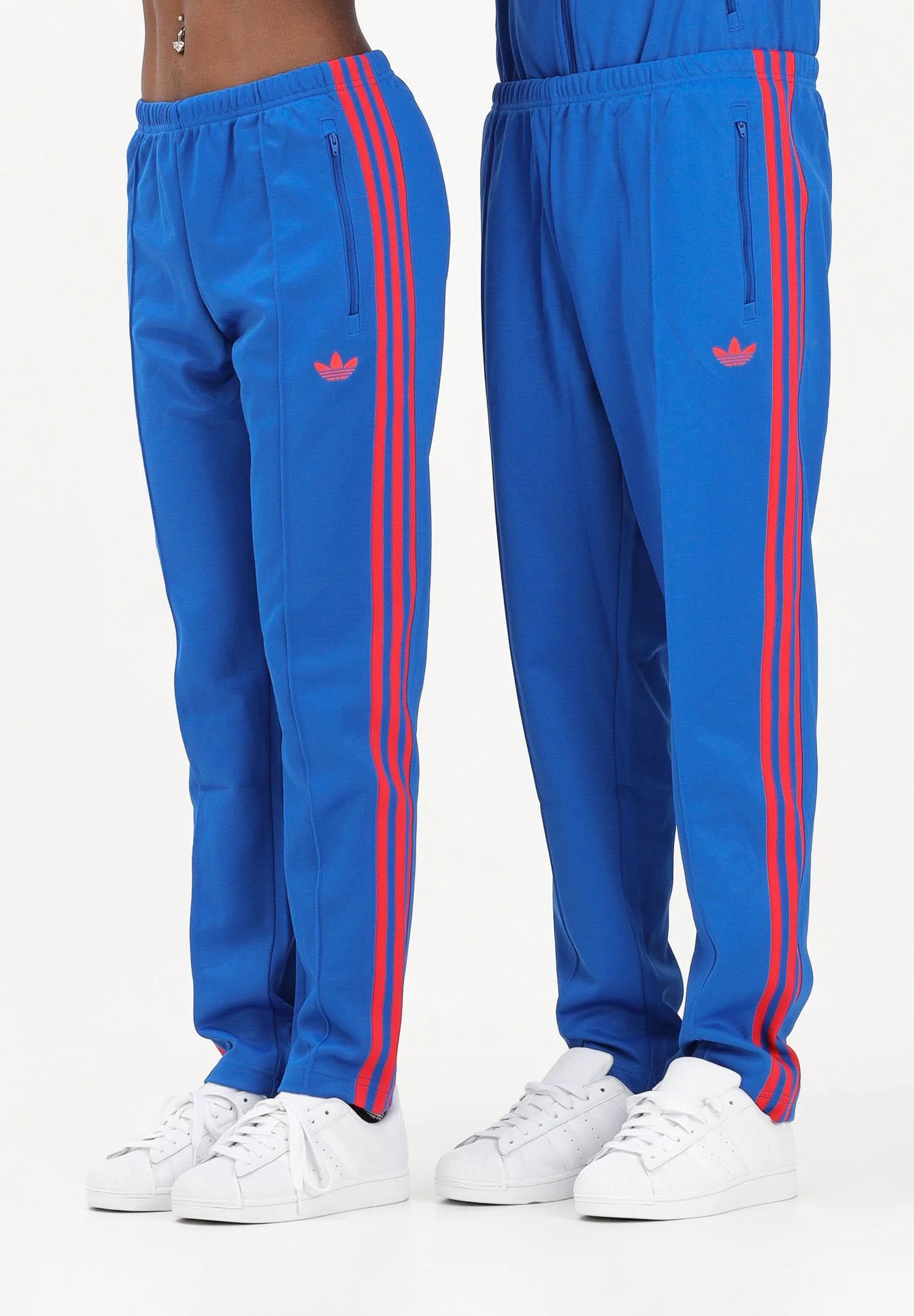 Image of ADIDAS ORIGINALS Pantalone sportivo CLASSIC blu e rosso per uomo e donna