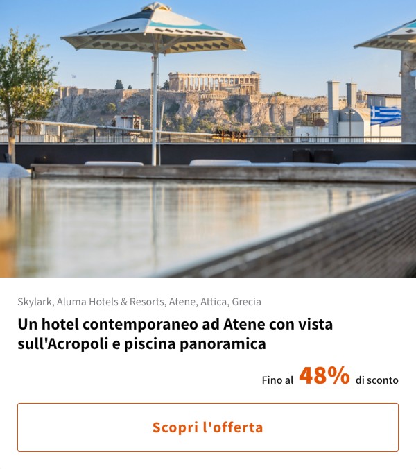 Un hotel contemporaneo ad Atene con vista sull'Acropoli e piscina panoramica