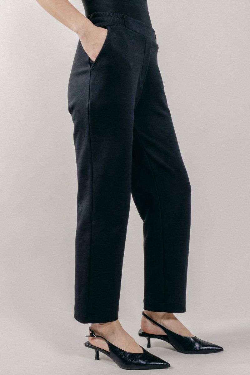 Pantalone a Gamba Dritta in Interlock Black