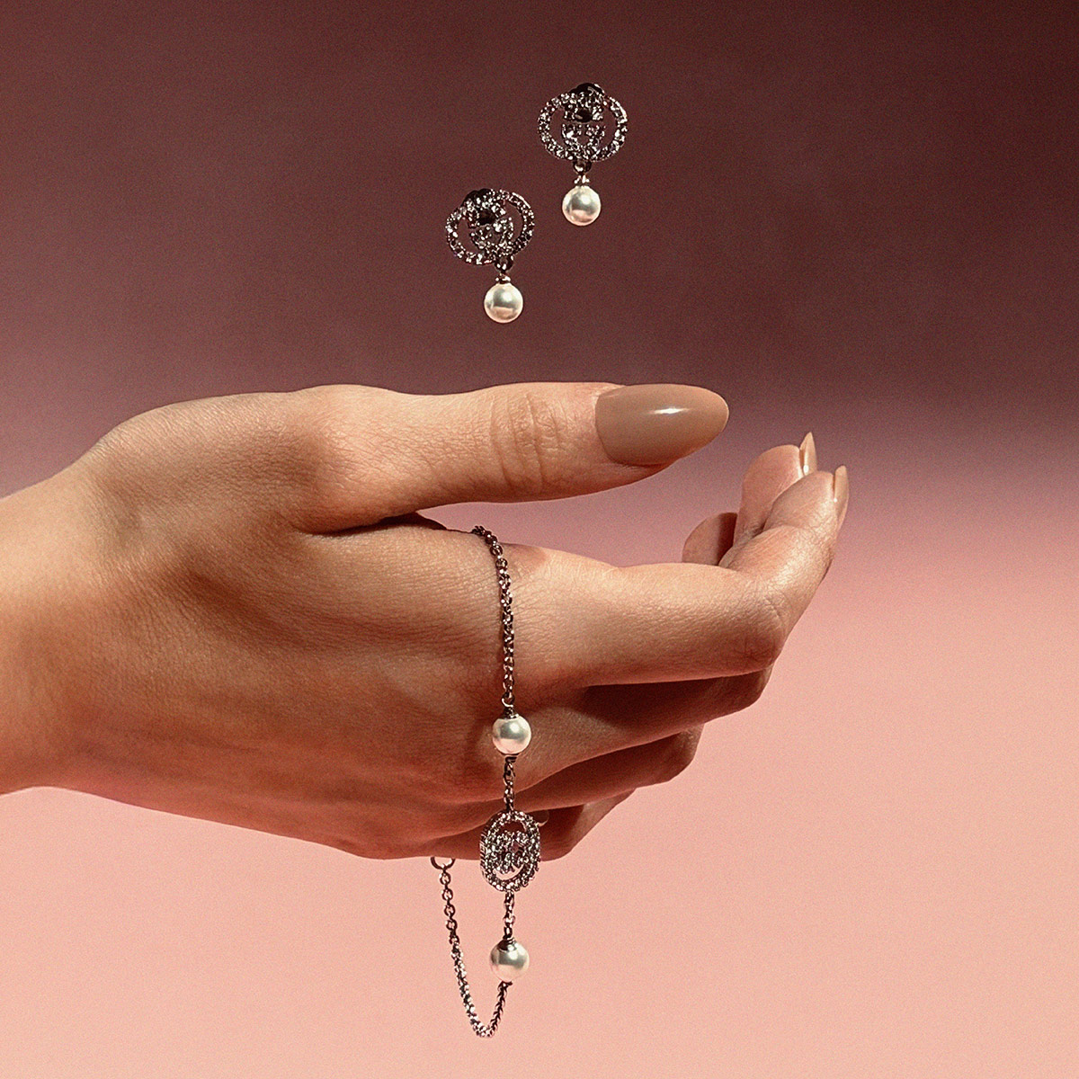 Accessorio gioiello Scopri di più sul sito Web di Gucci 