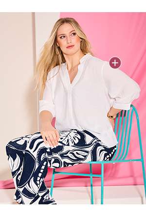 Blusa dal taglio oversize con nervature, collo alto e maniche a 3/4