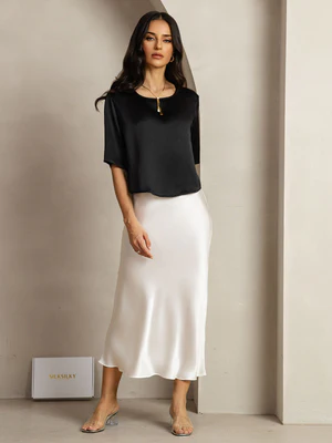 Image of T-shirt camicetta da donna casual a mezza manica in pura seta