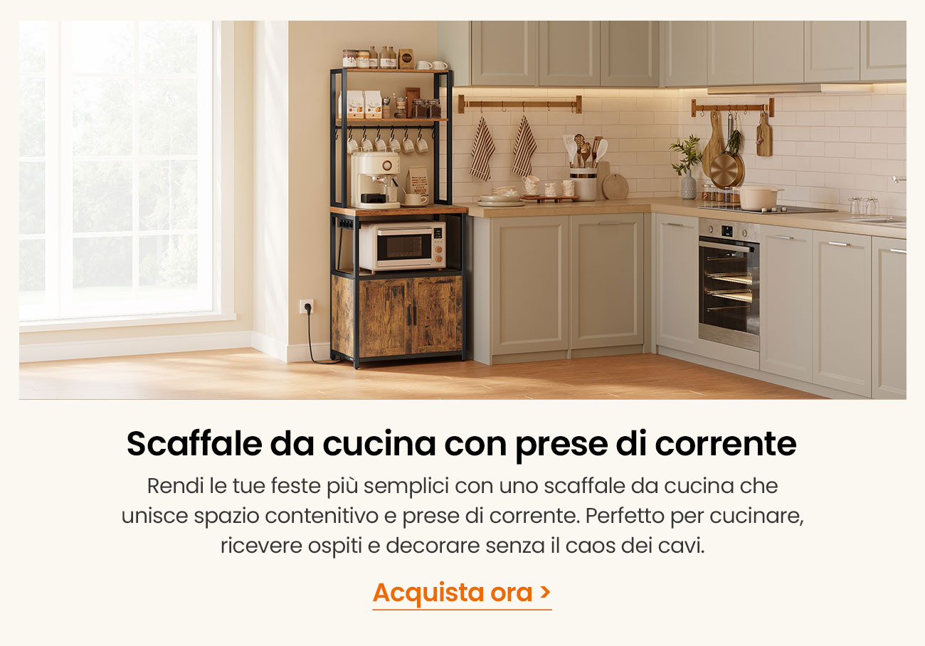 Scaffale da cucina con prese di corrente