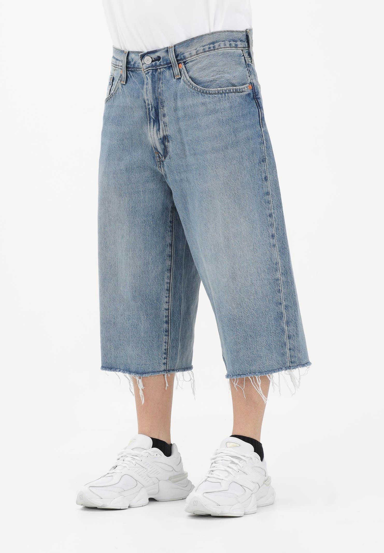 Image of LEVI'S Bermuda 478™ Baggy in denim chiaro da uomo