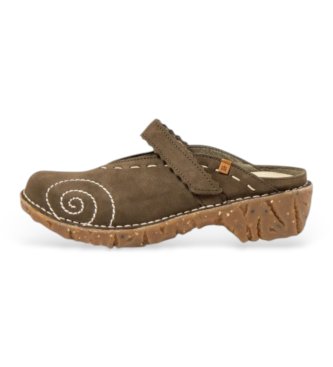 zoccoli-in-pelle-verde-ng96-yggdrasil