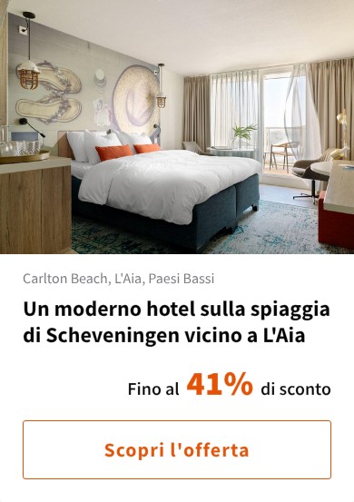 Un moderno hotel sulla spiaggia di Scheveningen vicino a L'Aia