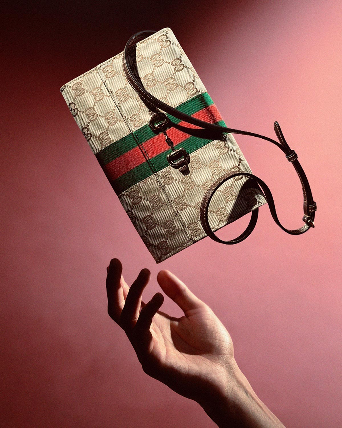 Borsa Scopri di più sul sito Web di Gucci 