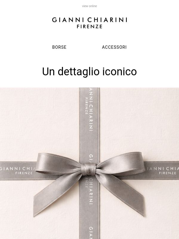 In regalo un’eleganza da portare con te. Un gesto di stile per accompagnare ogni giorno