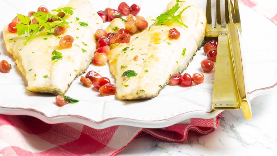 Filetti di branzino al melograno