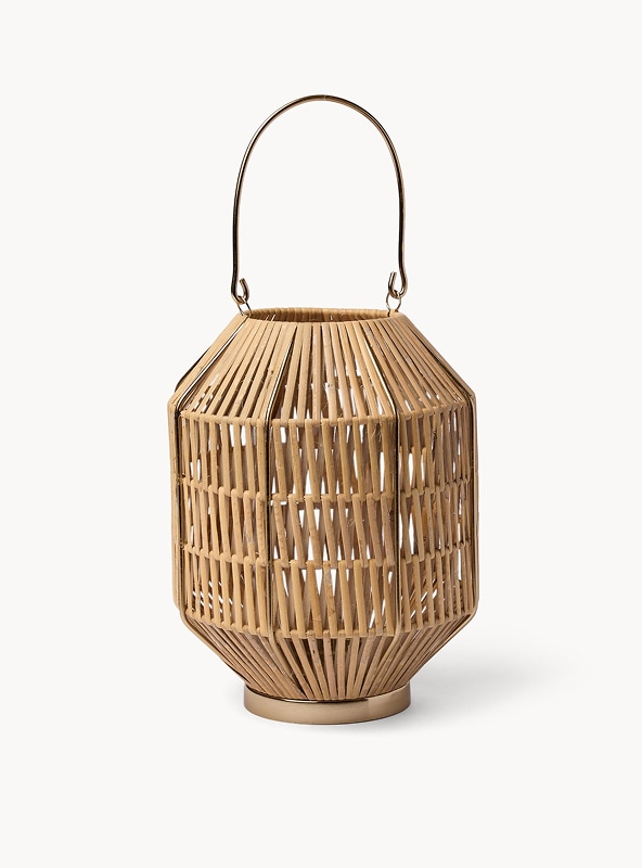 Lanterna con struttura in metallo e rattan intrecciato a mano