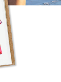 Blusa con fiori, laccetti per l'arricciatura, scollo a girocollo e mezze maniche