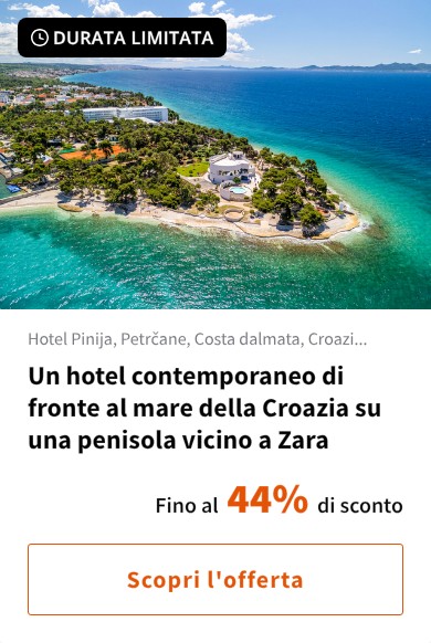 Un hotel contemporaneo di fronte al mare della Croazia su una penisola vicino a Zara