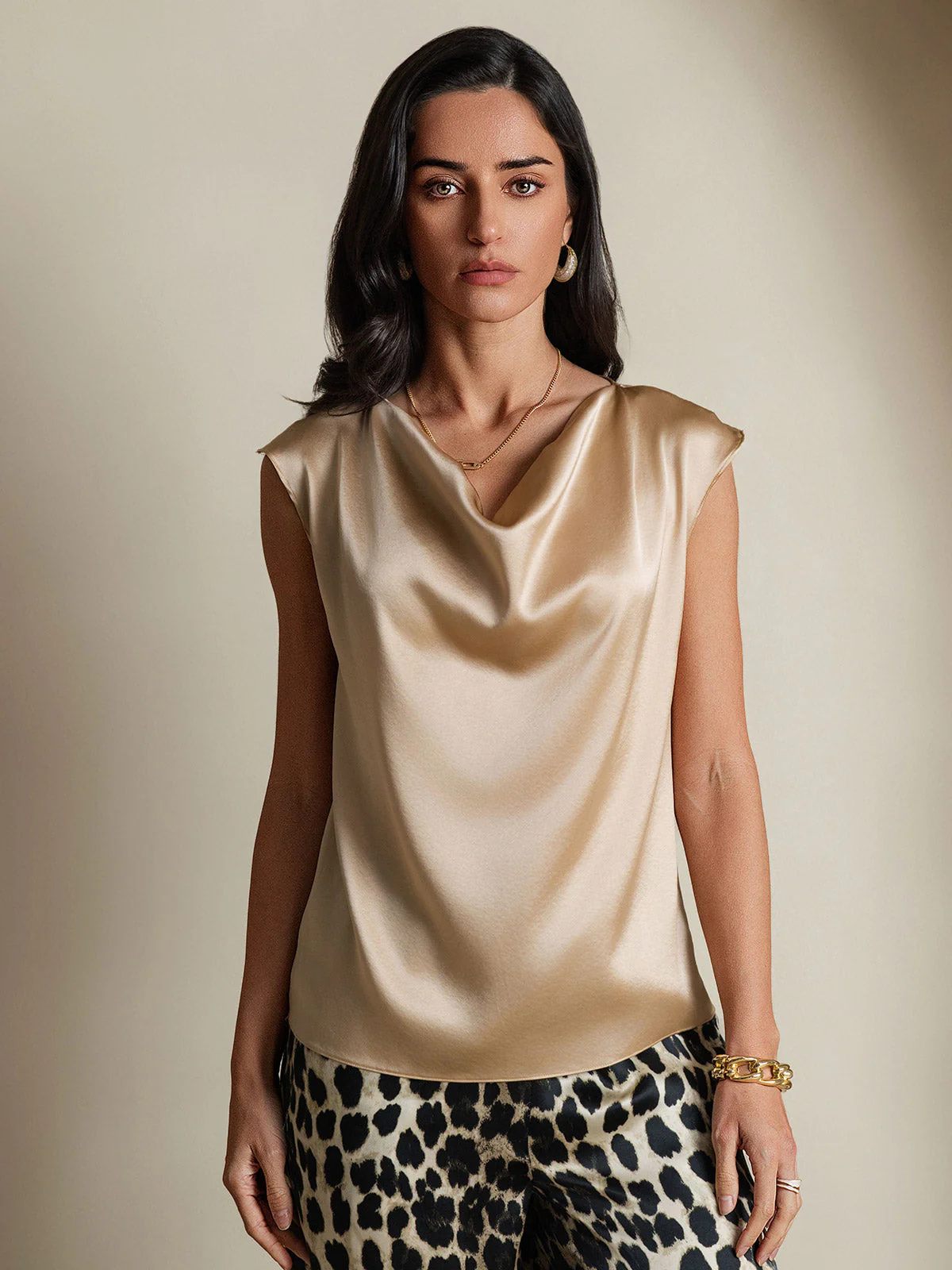 Image of 19Momme Seta Collo a Barchetta Cap Maniche Blusa