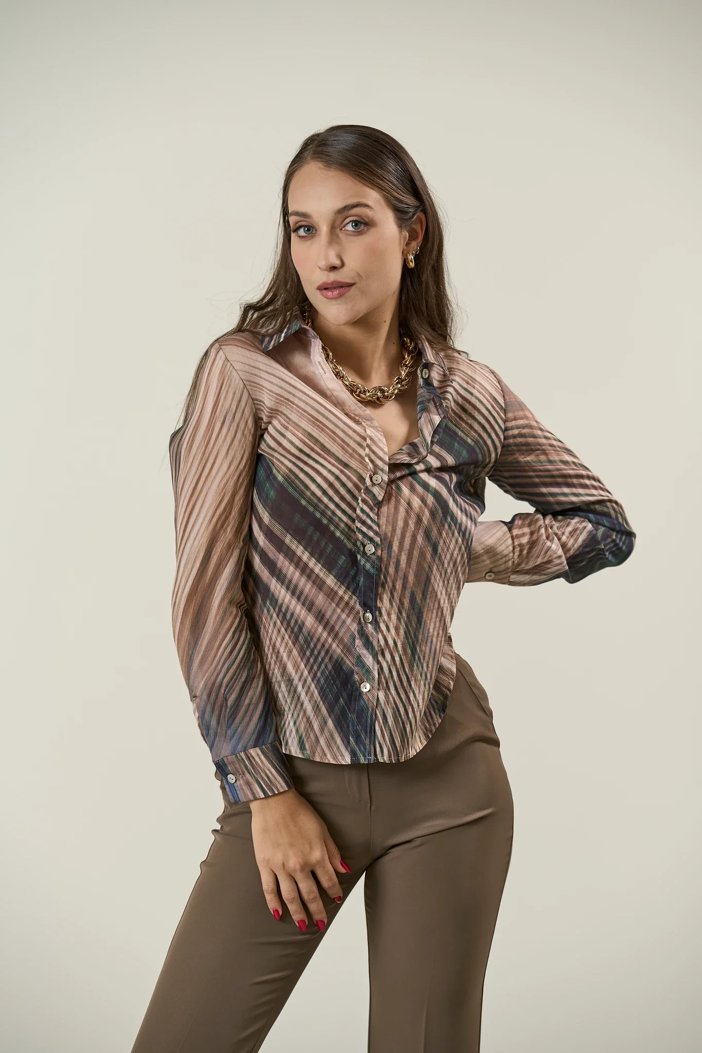 Image of Camicia beige over fantasia astratta