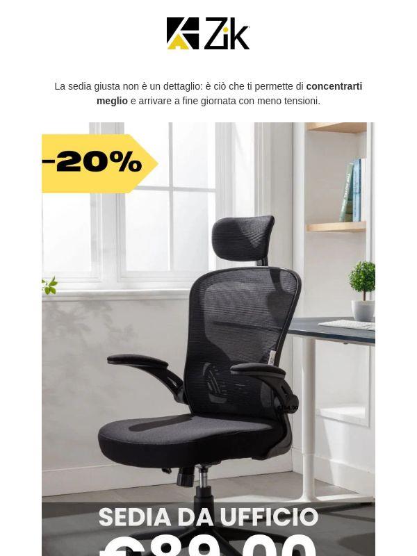 Postazione al top: sedia in promo e librerie per l’ordine.