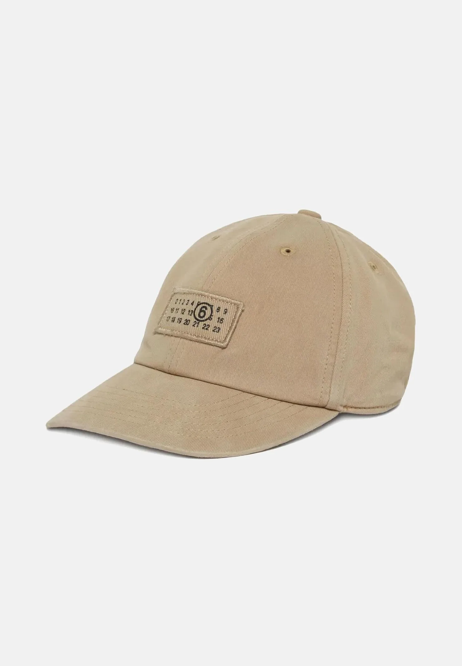 Image of MAISON MARGIELA Cappello con visiera beige per uomo e donna rifinito da logo