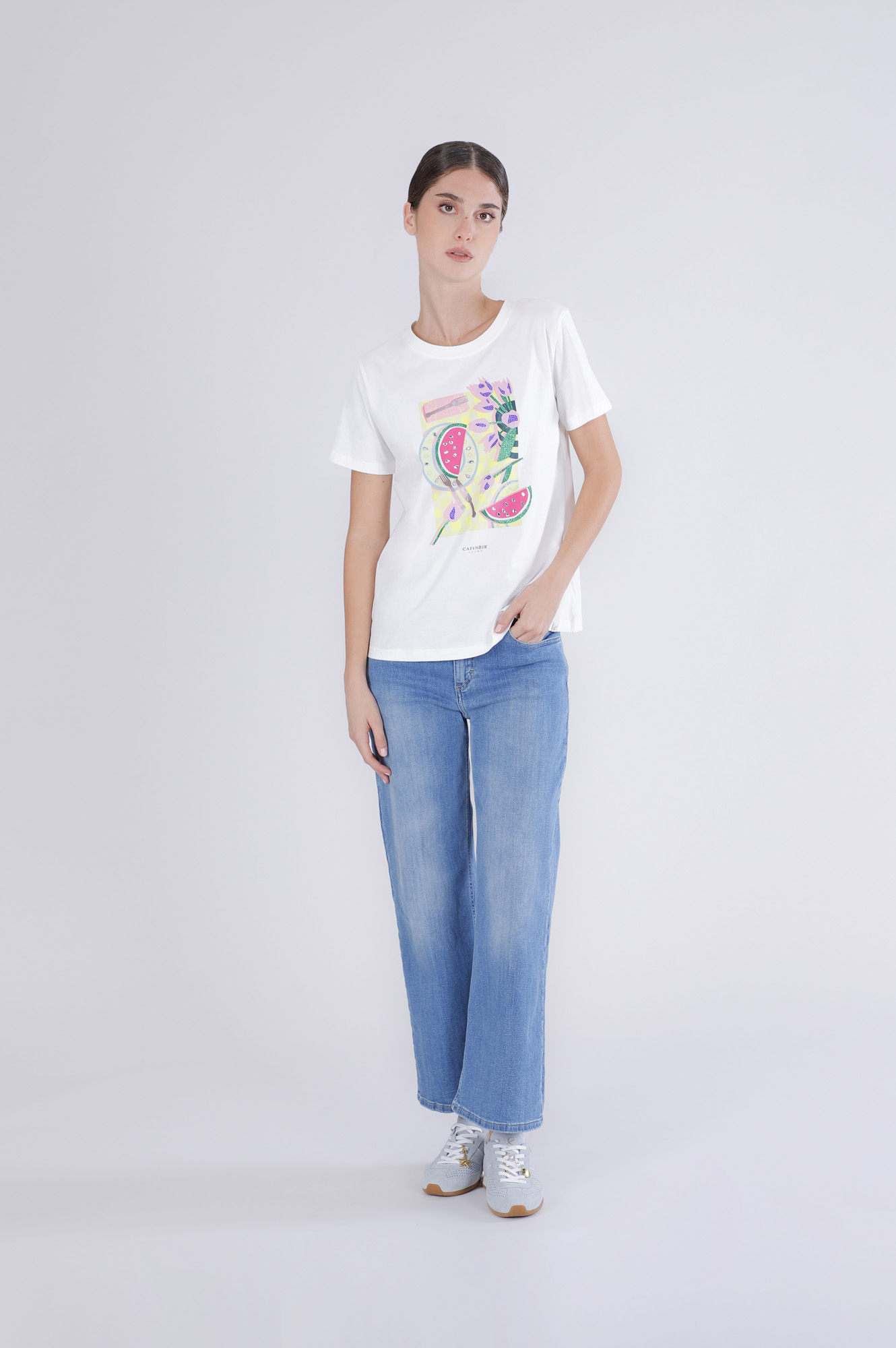 Image of t-shirt con stampa multifrutti off white