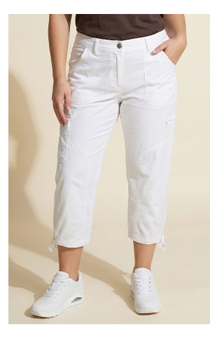 Pantaloni cargo a 7/8 con linguetta per risvolto e cintura comoda
