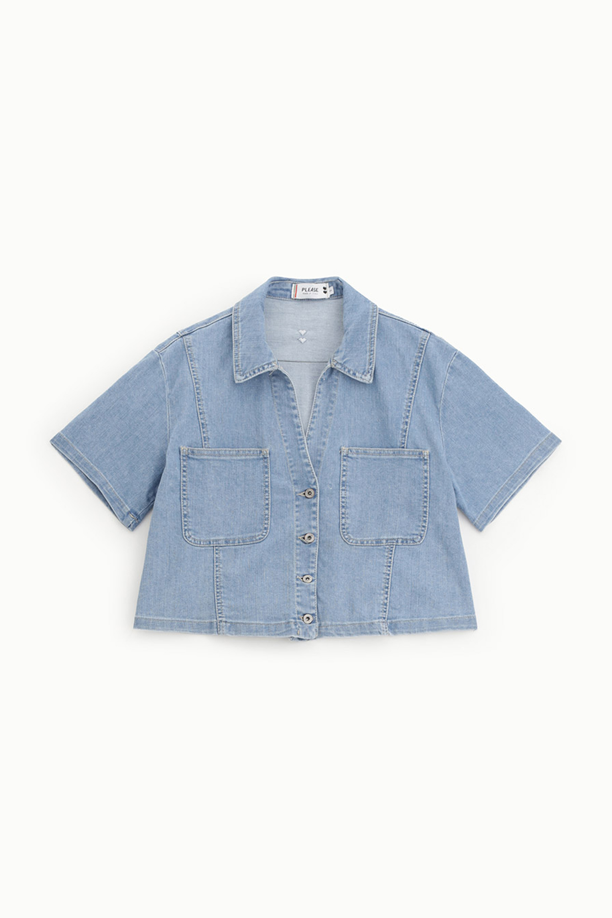 Cropped light-blue denim short-sleeve button-up shirt with collar and two front patch pockets