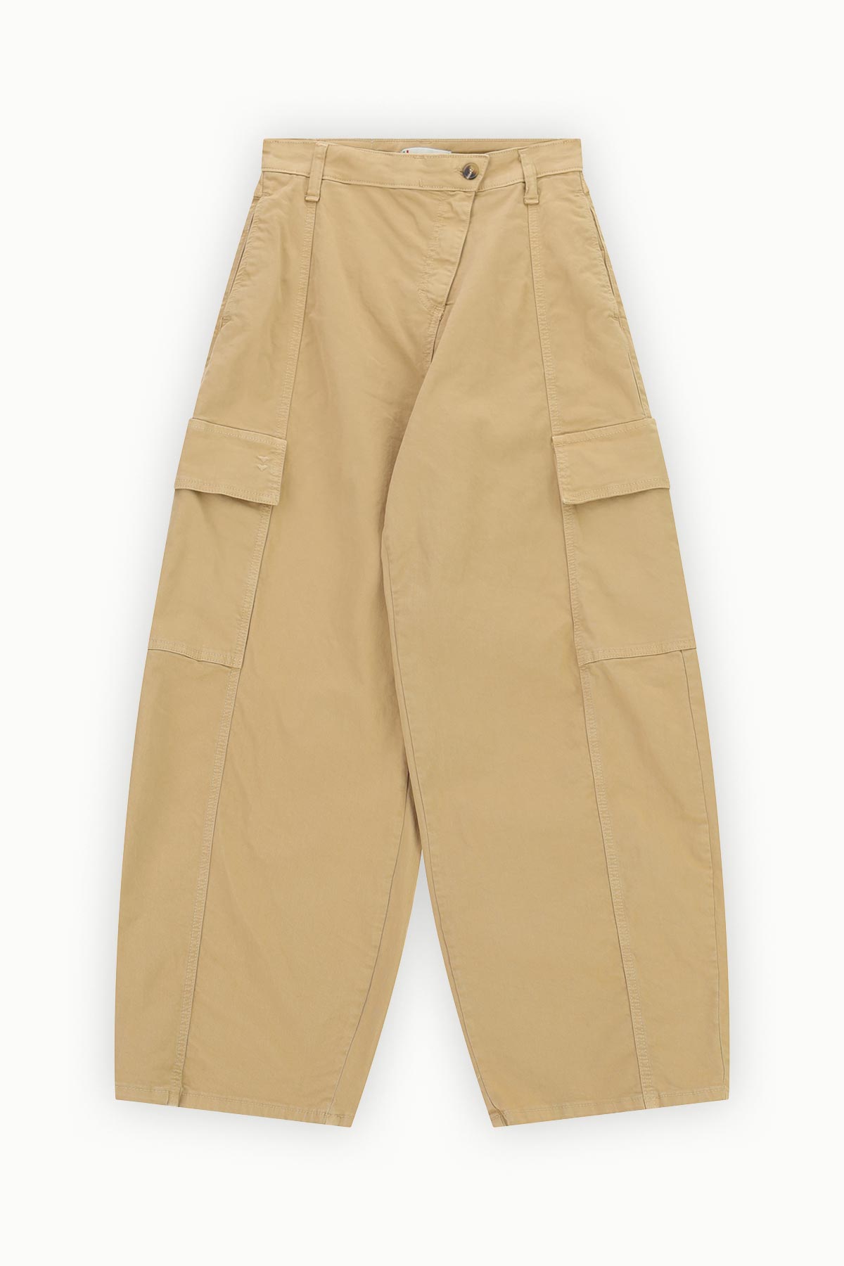 Beige khaki wide-leg cargo trousers with high waist, belt loops and large side flap pockets, flat-lay on white background